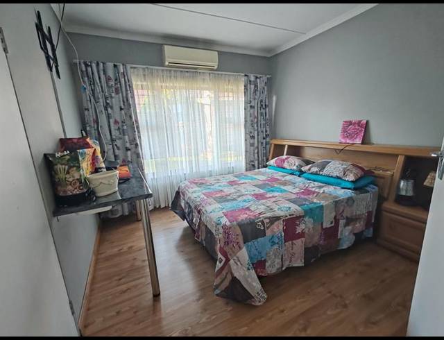 6 BEDROOM HOUSE FOR SALE IN GOLF PARK